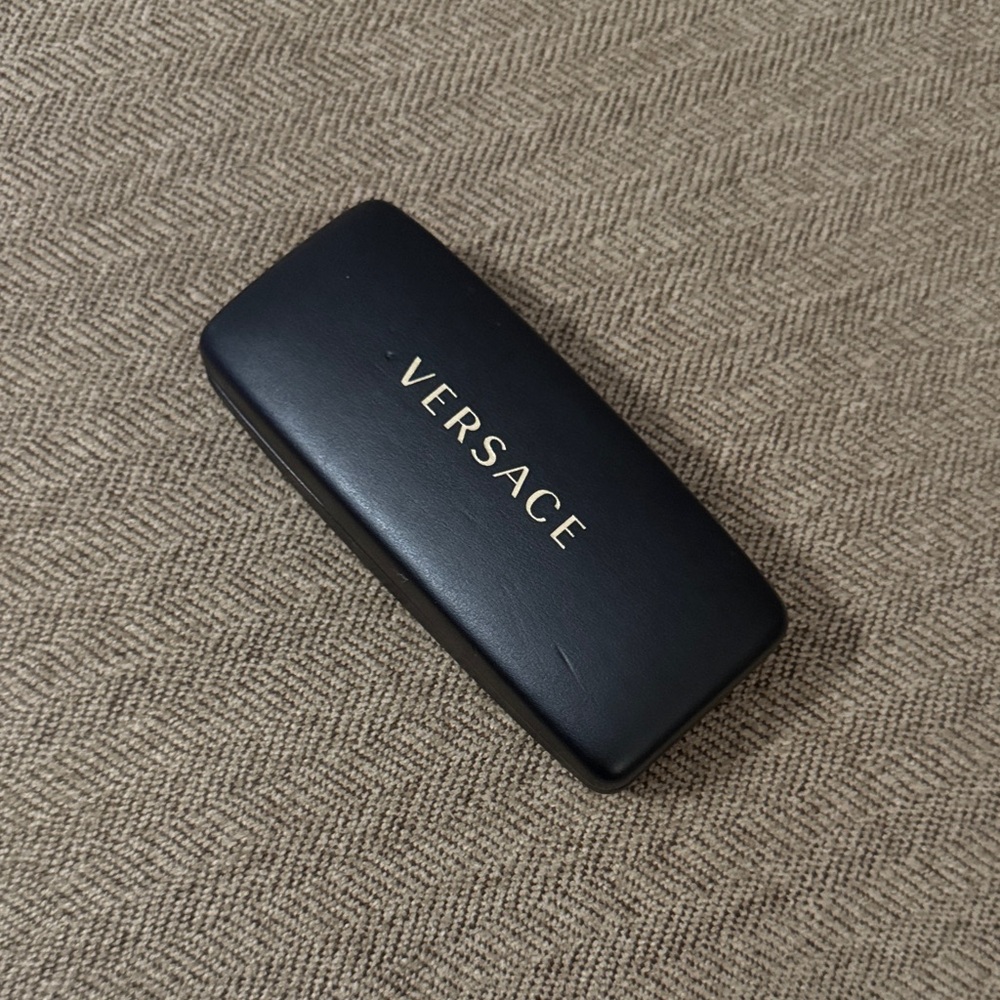 Versace sunglasses eyeglasses hard case with cleaning cloth